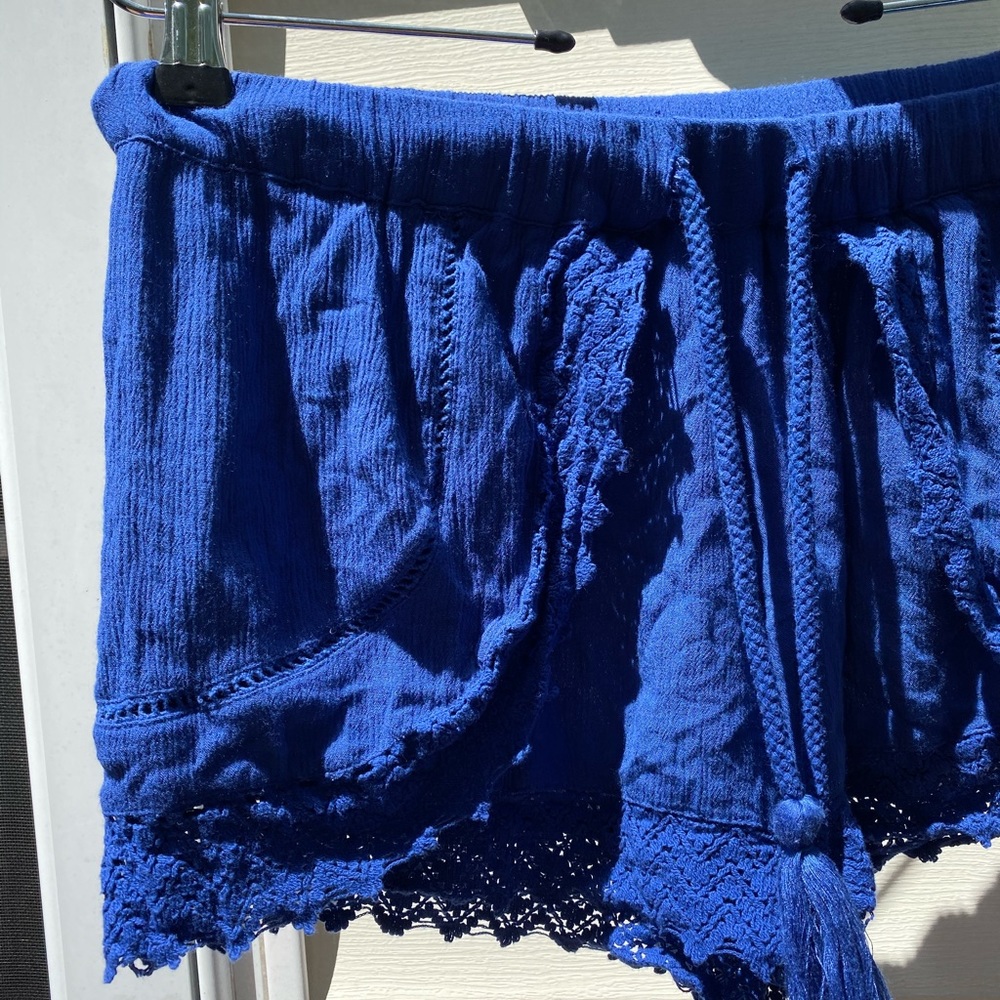 American Rag Shorts - Picture 2 of 5